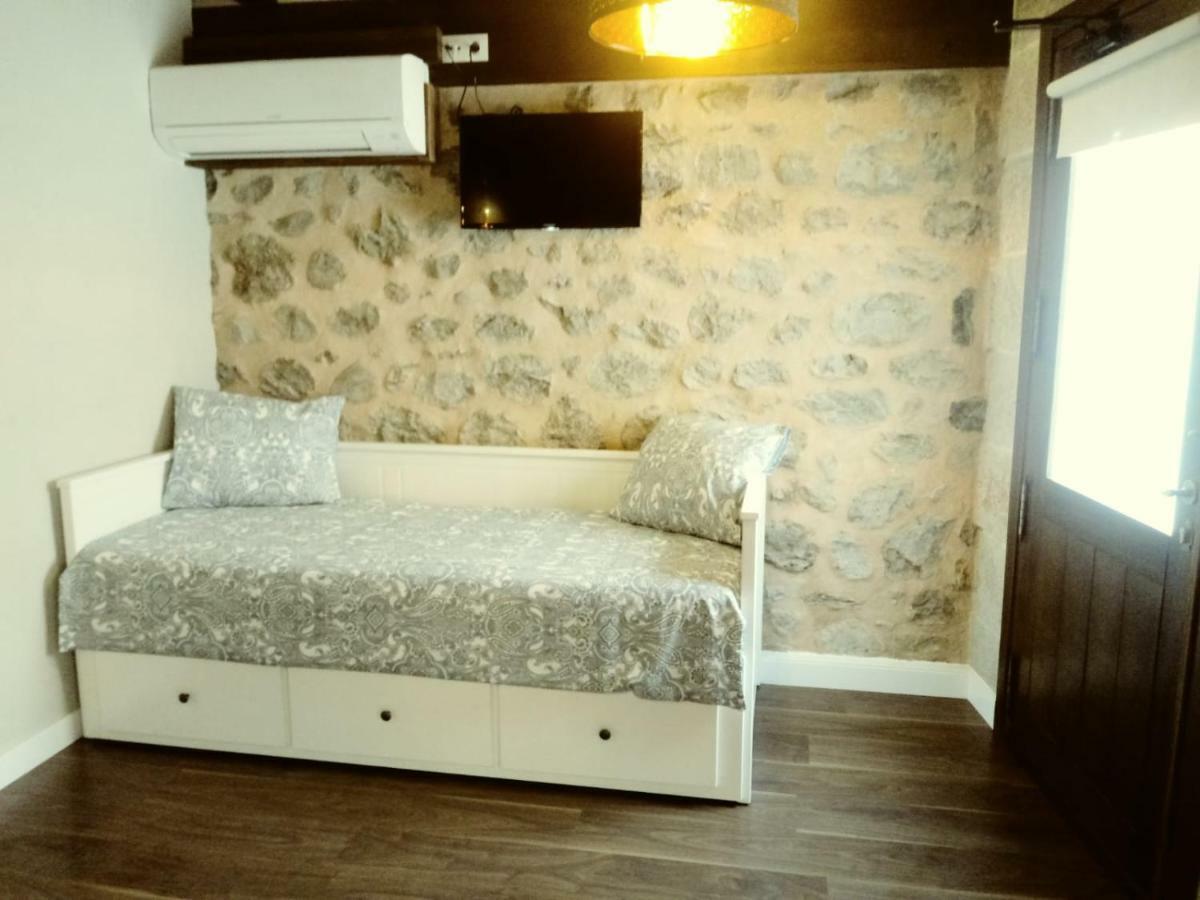 La Fonda De Candeleda Dış mekan fotoğraf